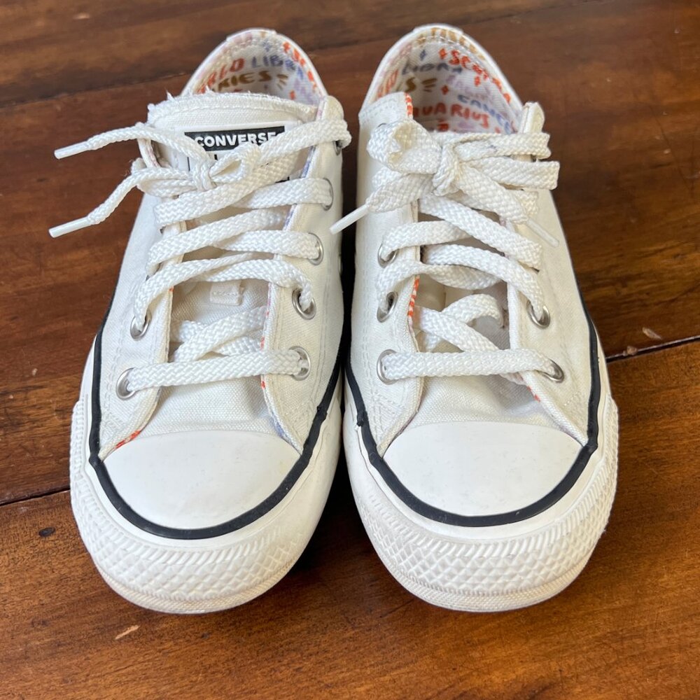 Converse Future Is Bright Chuck Taylor Low Womens 6 Zodiac